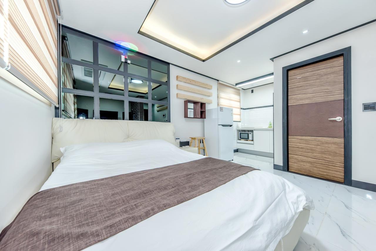 Jeju Skyhill Pension Σεογκουίπο Εξωτερικό φωτογραφία