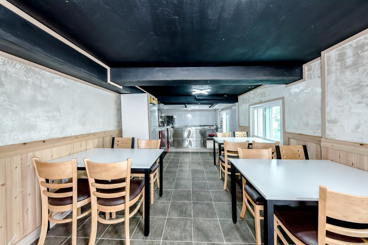 Jeju Skyhill Pension Σεογκουίπο Εξωτερικό φωτογραφία