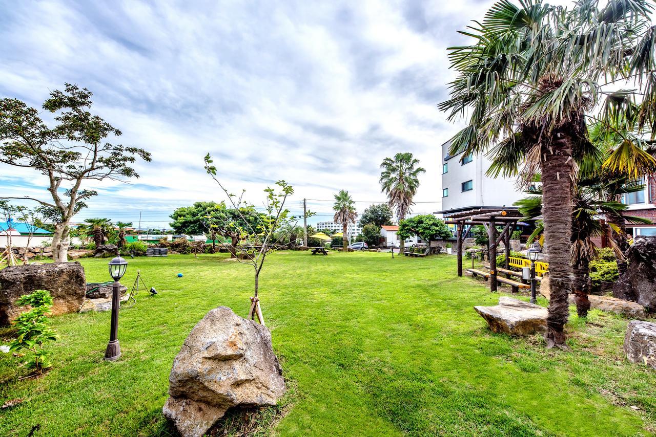 Jeju Skyhill Pension Σεογκουίπο Εξωτερικό φωτογραφία